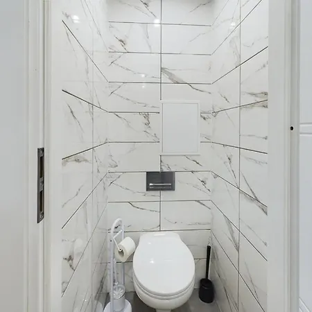 Reda - 4 X Bedroom 什切青